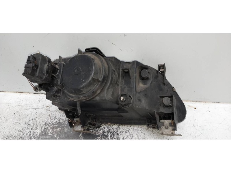 Recambio de faro izquierdo para renault megane i scenic (ja0) 1.9 d alize referencia OEM IAM   