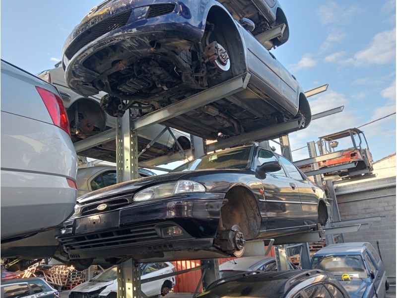 ford mondeo berlina/familiar (fd) del año 1995