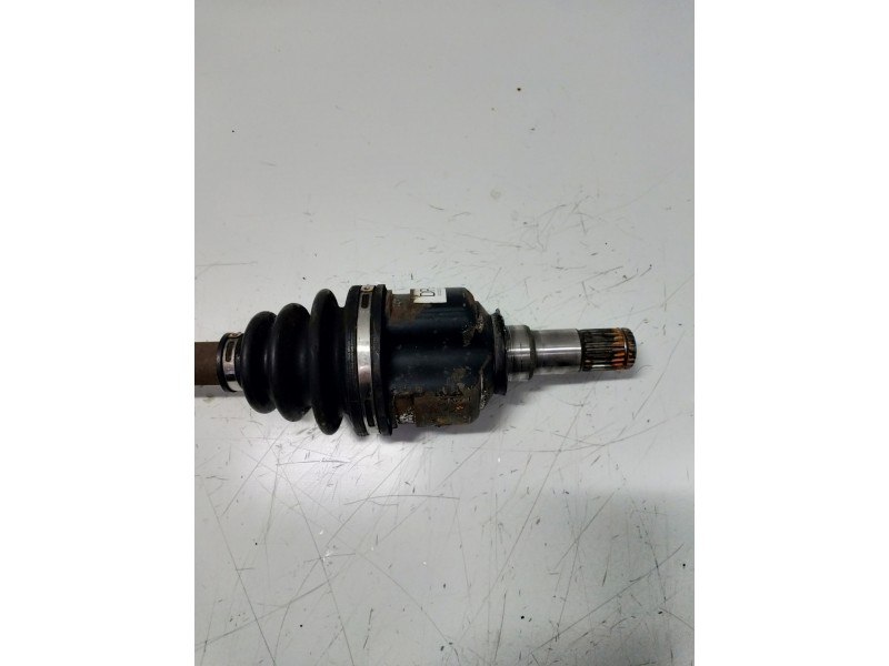 Recambio de transmision delantera derecha para toyota yaris (ncp1/nlp1/scp1) 1.4 d-4d linea luna referencia OEM IAM DP31  