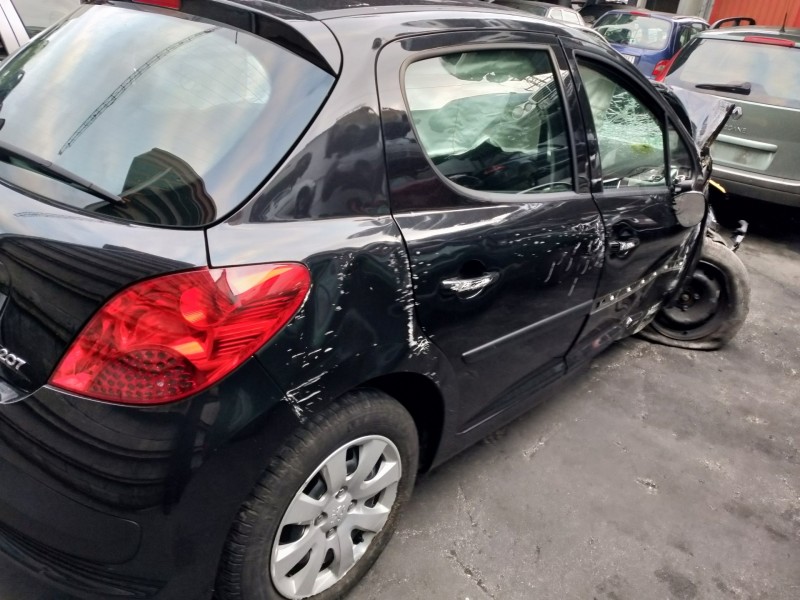 peugeot 207 del año 2009