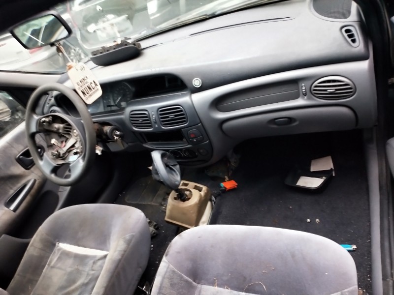 renault megane i fase 2 classic (la..) del año 2000