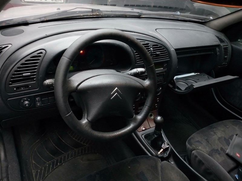 citroen xsara berlina del año 2001