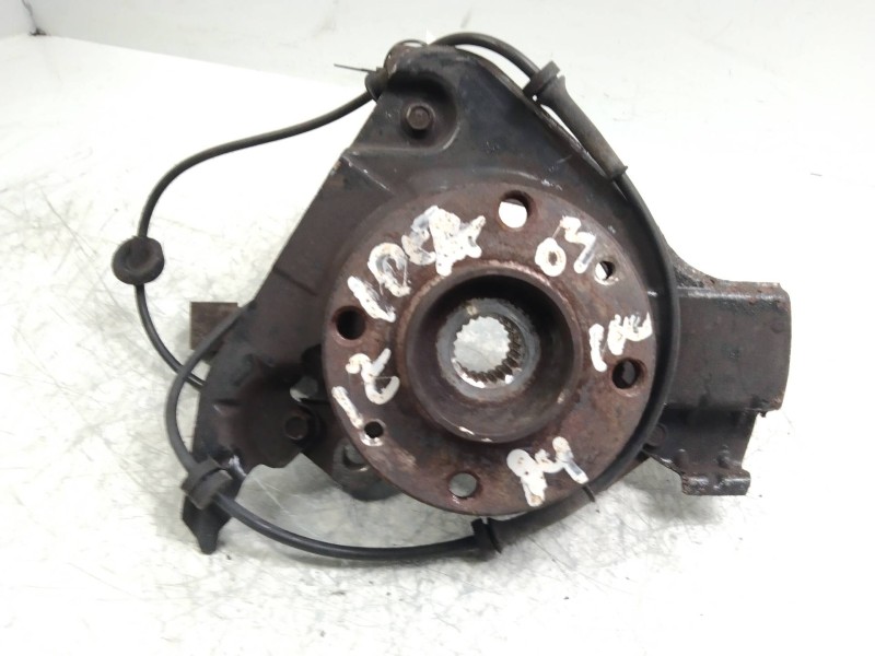 Recambio de mangueta delantera izquierda para fiat idea (135) 1.4 referencia OEM IAM    Recambio de mangueta delantera izquierda para fiat idea (135) 1.4 referencia OEM IAM