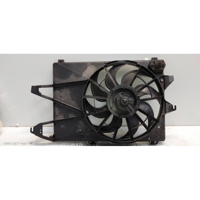 Recambio de electroventilador para ford mondeo berlina/familiar (fd) 1.8 16v cat referencia OEM IAM 93BB8C607  