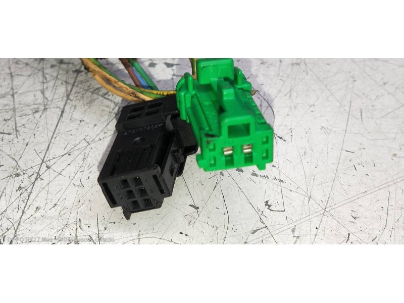 Recambio de retrovisor izquierdo para citroen c4 coupe collection referencia OEM IAM   