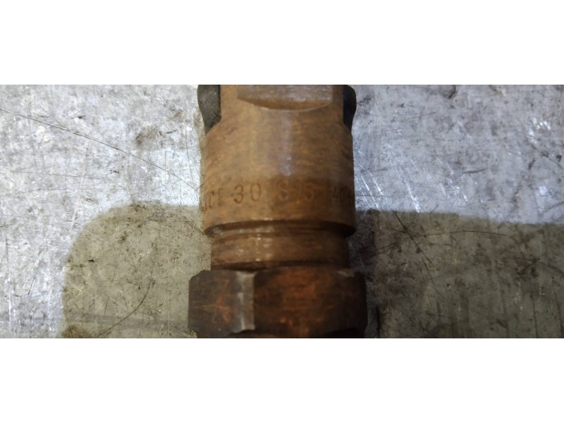 Recambio de inyector para peugeot boxer caja cerr. acristalado (rs2850)(230)(´02) 1400 d referencia OEM IAM KCE3055  