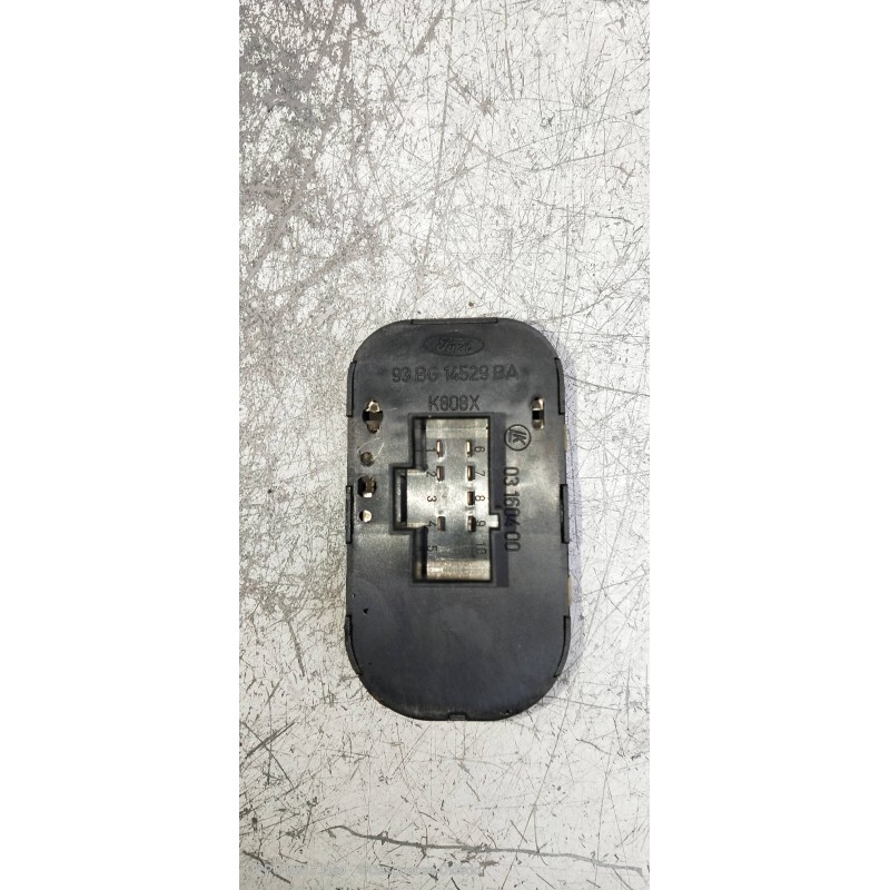 Recambio de mando elevalunas delantero izquierdo para ford mondeo berlina/familiar (fd) 1.8 16v cat referencia OEM IAM 93BG14529