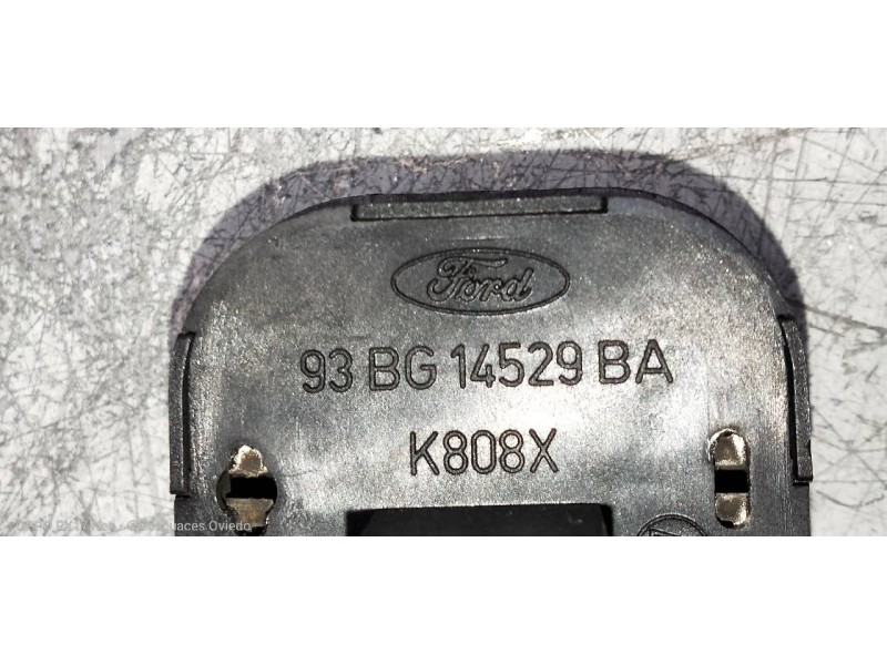 Recambio de mando elevalunas delantero izquierdo para ford mondeo berlina/familiar (fd) 1.8 16v cat referencia OEM IAM 93BG14529