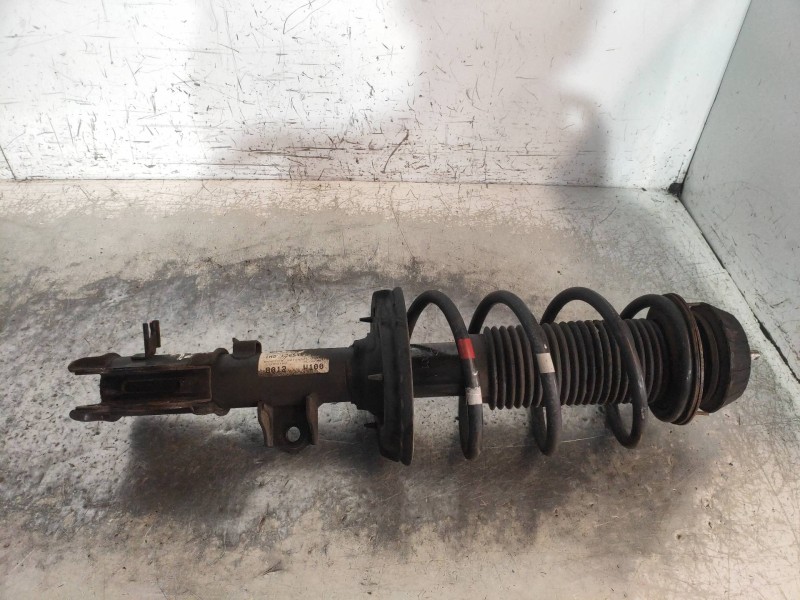 Recambio de amortiguador delantero derecho para kia rio basic referencia OEM IAM   