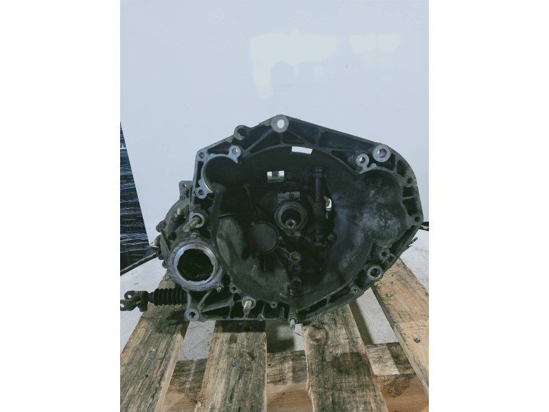 Recambio de caja cambios para seat ibiza gl referencia OEM IAM B058832  5V