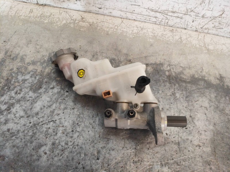 Recambio de bomba freno para kia rio basic referencia OEM IAM   
