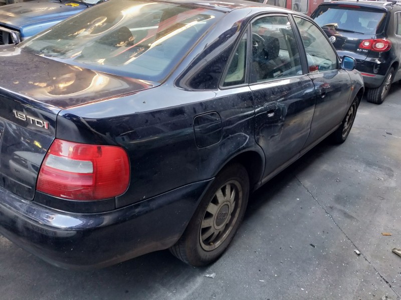 audi a4 berlina (b5) del año 2013