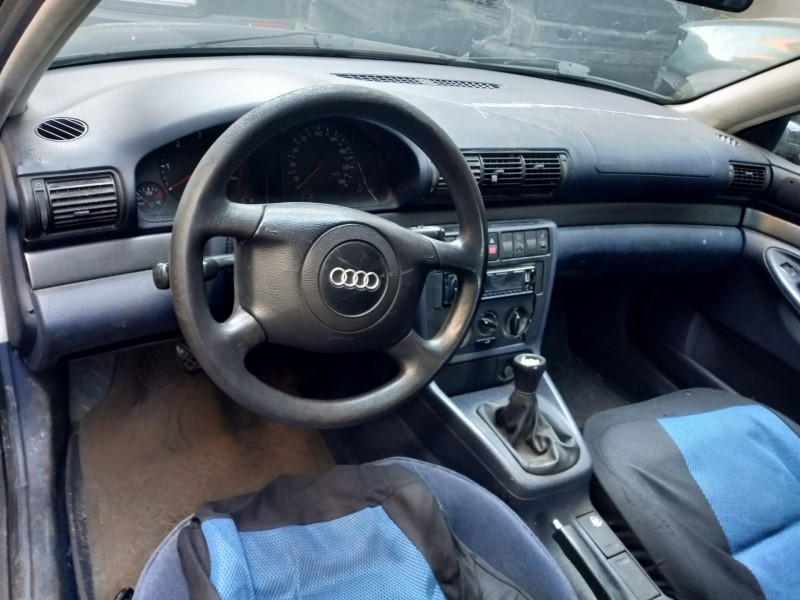 audi a4 berlina (b5) del año 2013
