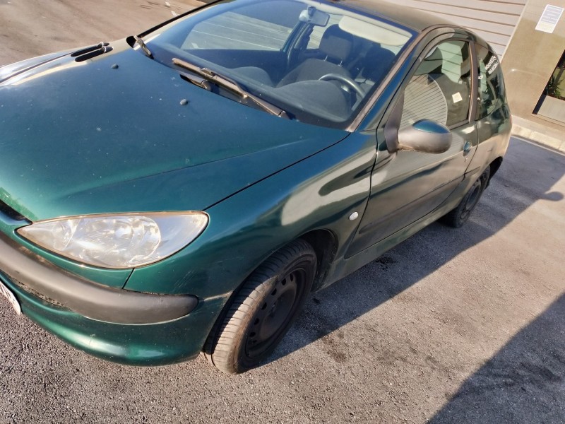 peugeot 206 berlina del año 2004