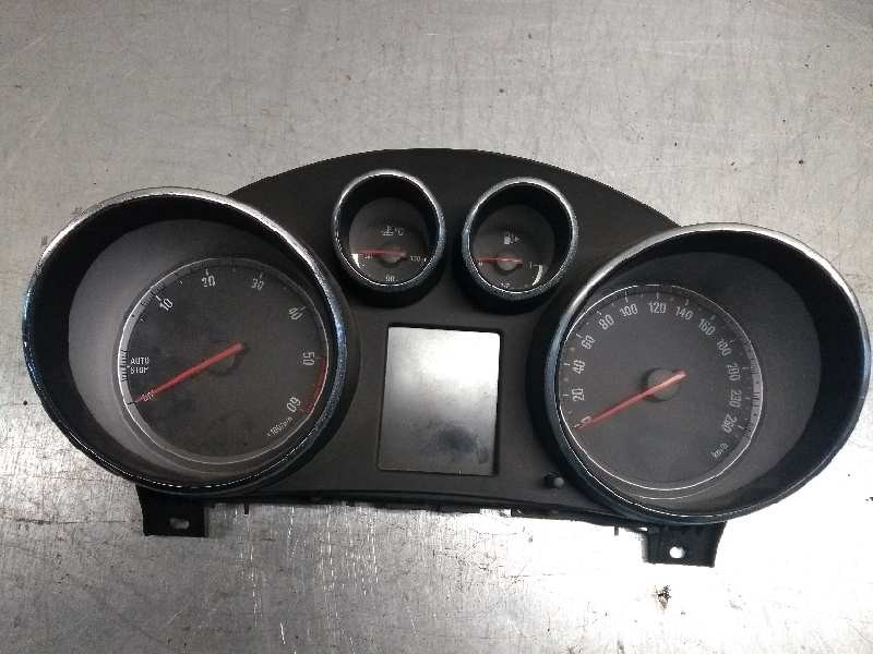 Recambio de cuadro instrumentos para opel insignia berlina 2.0 16v cdti referencia OEM IAM 20930202 SWA7F1 ABDZ