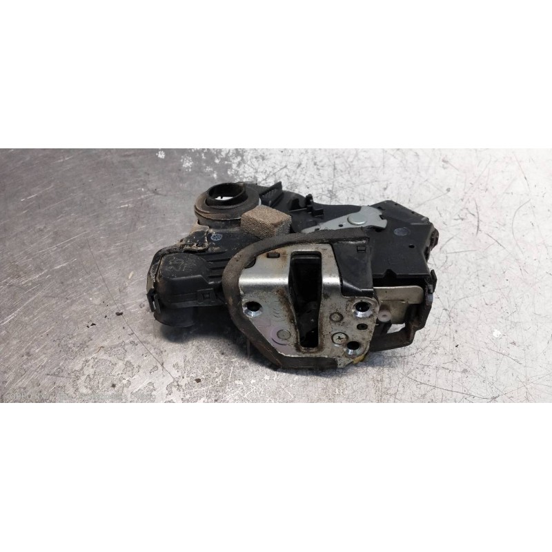 Recambio de motor cierre centralizado delantero izquierdo para suzuki grand vitara jb (jt) 1.9 ddis jx (3-ptas.) referencia OEM 