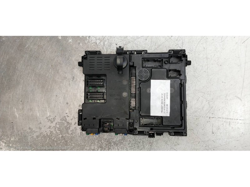 Recambio de caja reles / fusibles para peugeot 206 berlina x-line refri referencia OEM IAM 9626460880 S105872300 BSIT1B2
