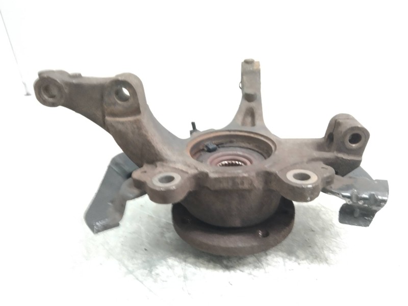 Recambio de mangueta delantera derecha para fiat linea (110) dynamic referencia OEM IAM   