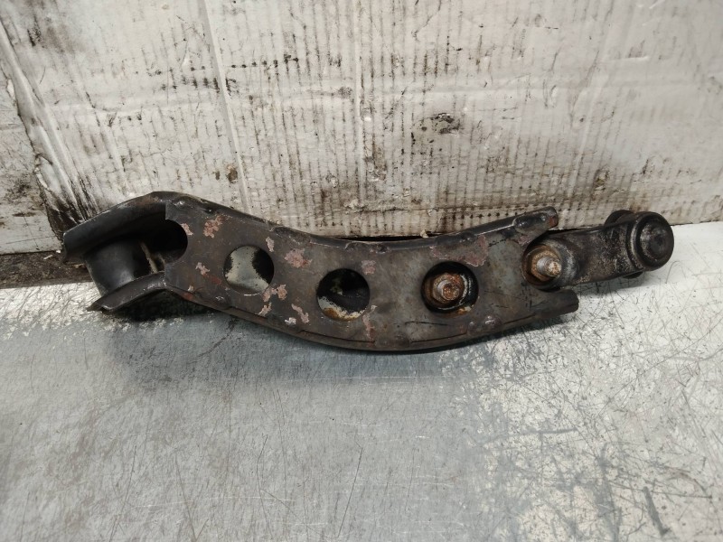 Recambio de brazo suspension inferior delantero derecho para opel corsa b viva referencia OEM IAM   