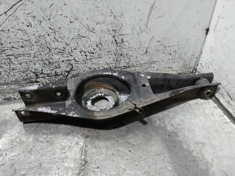 Recambio de brazo suspension inferior trasero izquierdo para peugeot 406 berlina (s1/s2) stdt referencia OEM IAM   
