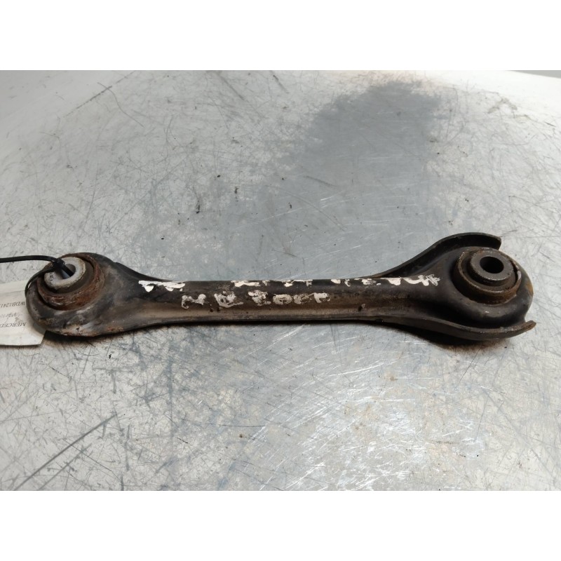 Recambio de brazo suspension inferior trasero derecho para mercedes clase e (w124) berlina 3.0 diesel referencia OEM IAM   