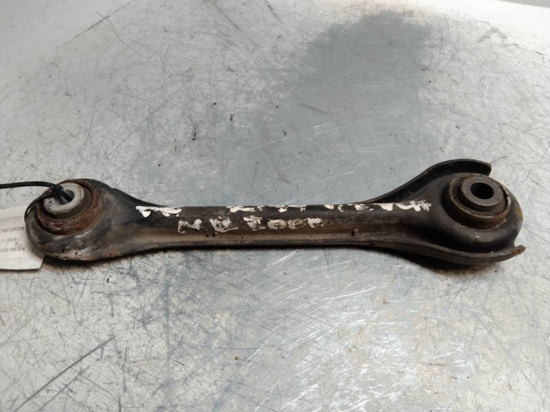 Recambio de brazo suspension inferior trasero derecho para mercedes clase e (w124) berlina 3.0 diesel referencia OEM IAM   