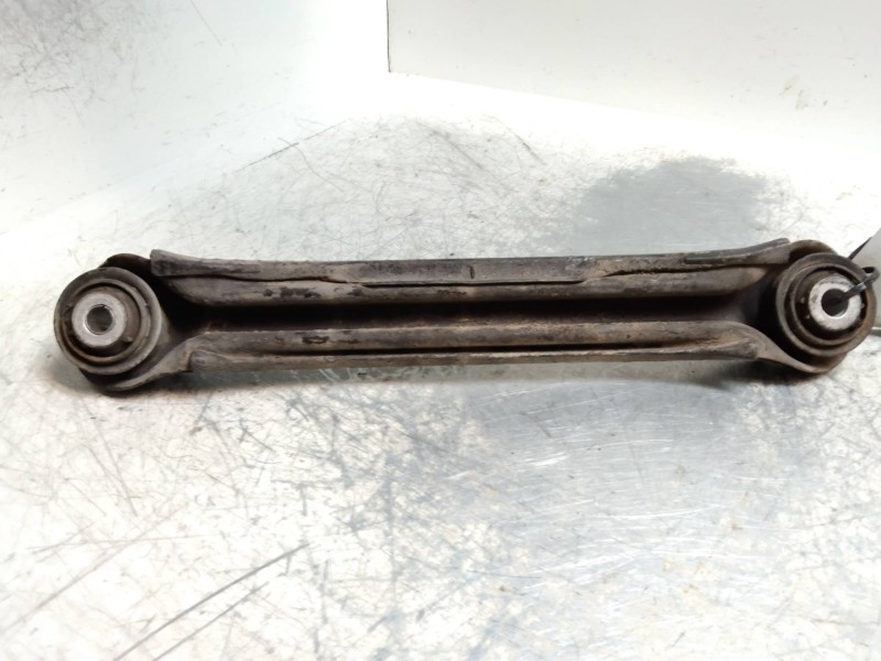 Recambio de brazo suspension inferior trasero derecho para mercedes clase e (w124) berlina 3.0 diesel referencia OEM IAM   