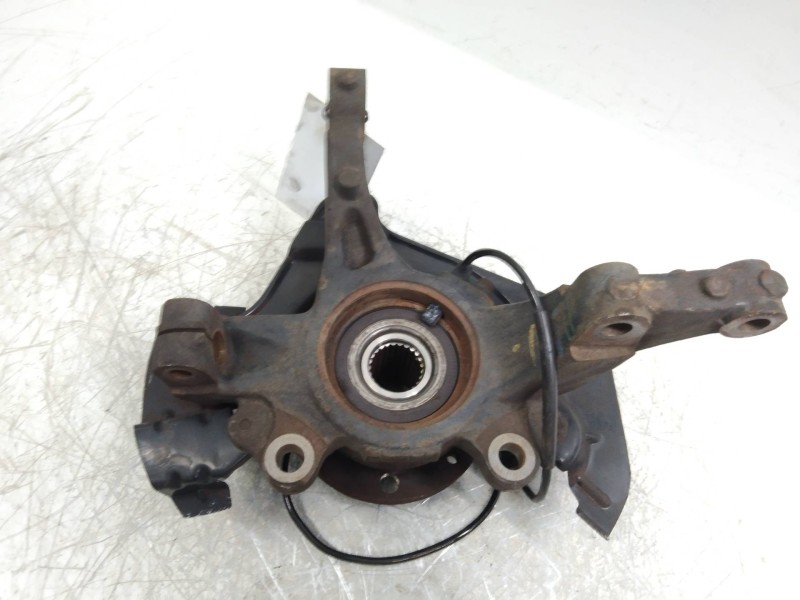 Recambio de mangueta delantera izquierda para fiat linea (110) dynamic referencia OEM IAM   