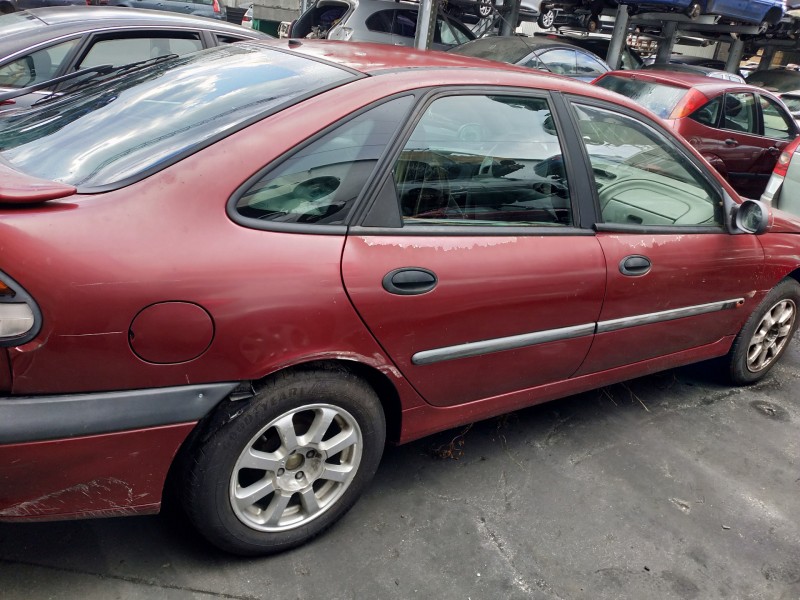 renault laguna (b56) del año 1999