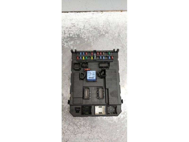Recambio de caja reles / fusibles para peugeot 807 st referencia OEM IAM BSIV0100 1400310680 