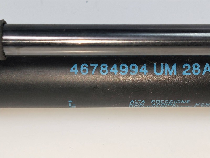 Recambio de amortiguadores maletero / porton para fiat cinquecento (170) 0.7 referencia OEM IAM 46784994  