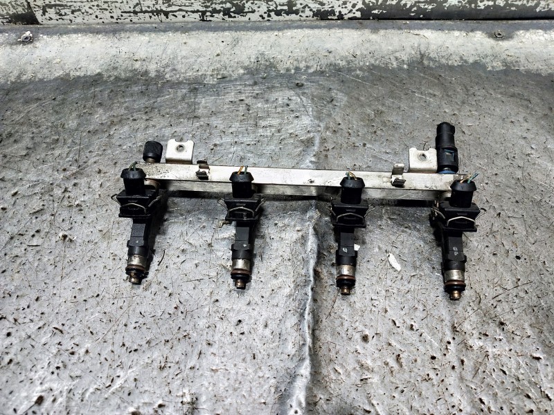Recambio de rampa inyectora para opel astra h ber. edition referencia OEM IAM   