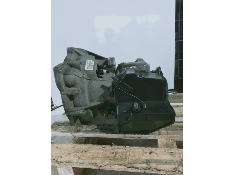 Recambio de caja cambios para ford fiesta (cb1) sport referencia OEM IAM 8A6R7002DA T6TB1 280409 000811 