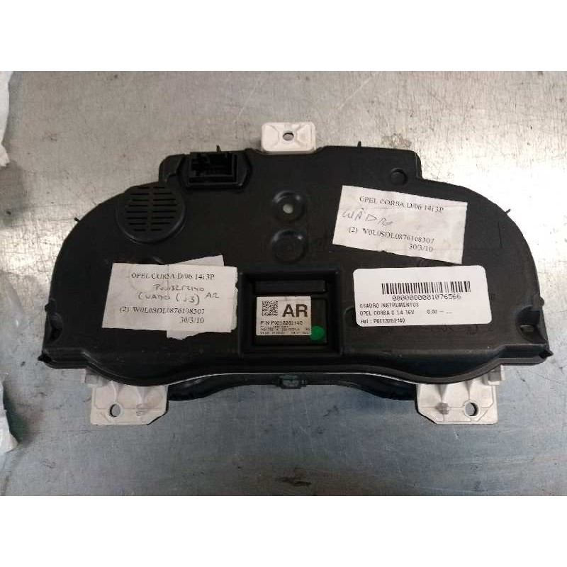 Recambio de cuadro instrumentos para opel corsa c 1.4 16v referencia OEM IAM P0013252140 AR 