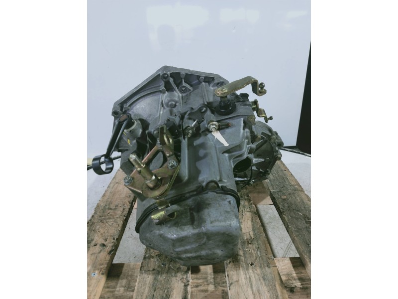 Recambio de caja cambios para citroen xsara berlina 1.6 lx referencia OEM IAM 20CD29 0635076 5V