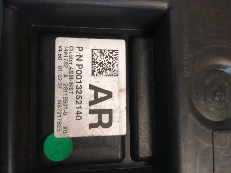 Recambio de cuadro instrumentos para opel corsa c 1.4 16v referencia OEM IAM P0013252140 AR 