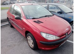 peugeot 206 berlina del año 2001