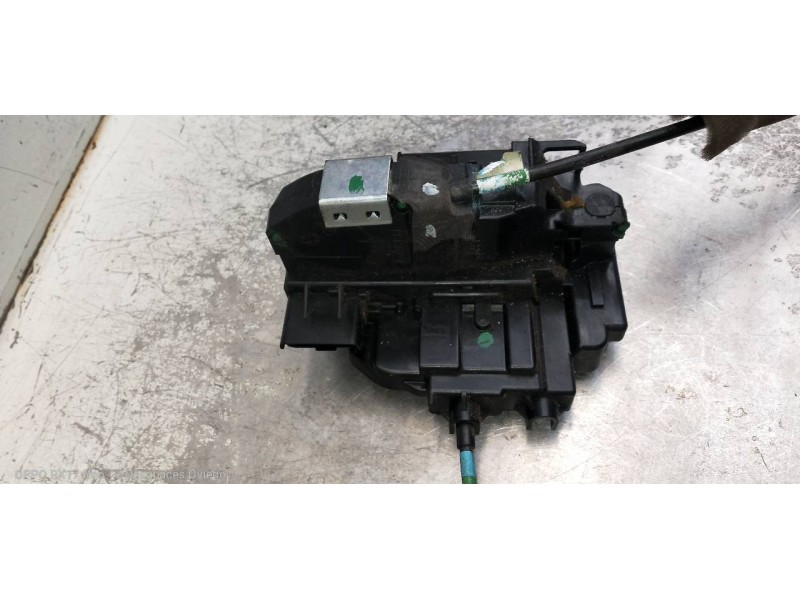 Recambio de motor cierre centralizado trasero derecho para nissan note acenta referencia OEM IAM   