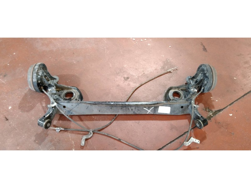 Recambio de puente trasero para nissan note acenta referencia OEM IAM ABS  