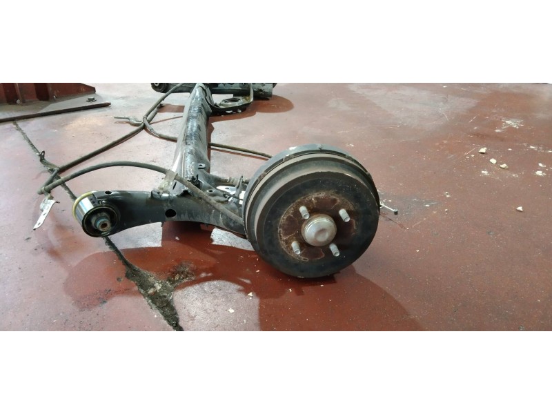 Recambio de puente trasero para nissan note acenta referencia OEM IAM ABS  