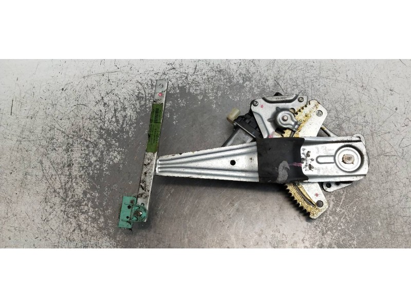 Recambio de elevalunas trasero izquierdo para nissan note acenta referencia OEM IAM 827013VV0A 827301HB1A 5P