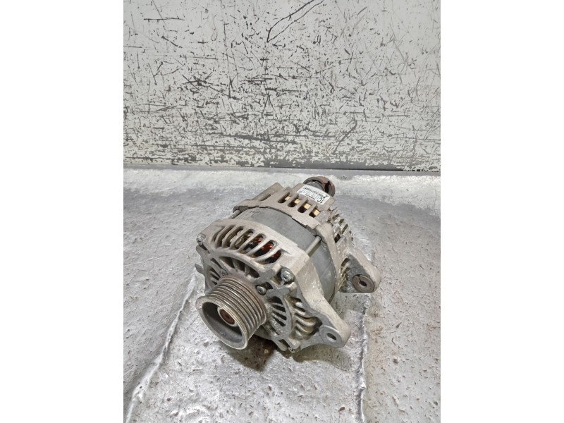 Recambio de alternador para nissan note acenta referencia OEM IAM 231003VA1A  