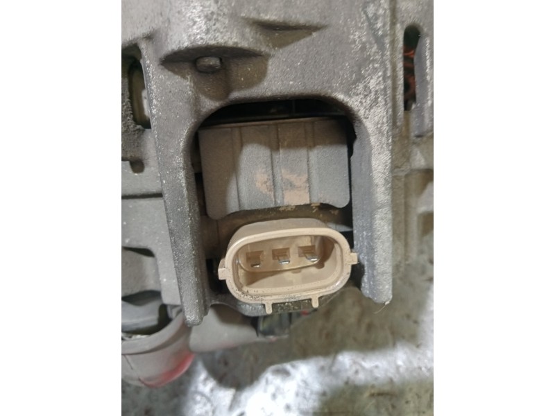 Recambio de alternador para nissan note acenta referencia OEM IAM 231003VA1A  
