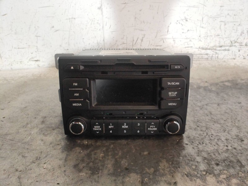 Recambio de sistema audio / radio cd para kia rio basic referencia OEM IAM 961701W700CA  