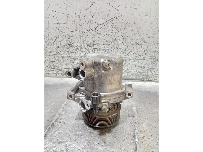 Recambio de compresor aire acondicionado para nissan note acenta referencia OEM IAM 926003VA5B  