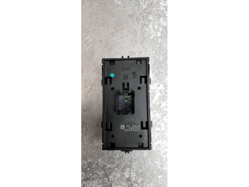 Recambio de mando elevalunas delantero izquierdo para opel astra k lim. 5türig 1.6 cdti dpf referencia OEM IAM 13408458  