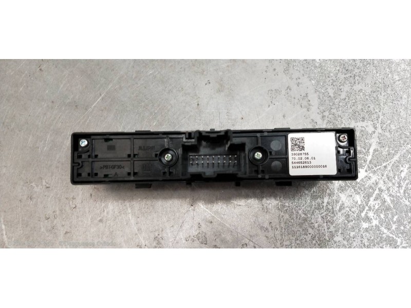 Recambio de mando multifuncion para opel astra k lim. 5türig 1.6 cdti dpf referencia OEM IAM 39028755  