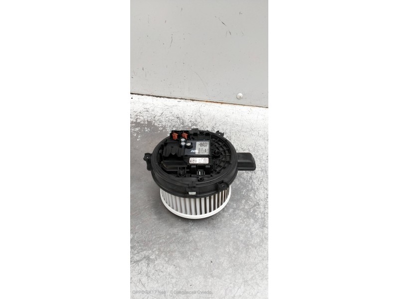 Recambio de motor calefaccion para opel astra k lim. 5türig 1.6 cdti dpf referencia OEM IAM 0130309503 F011500116 