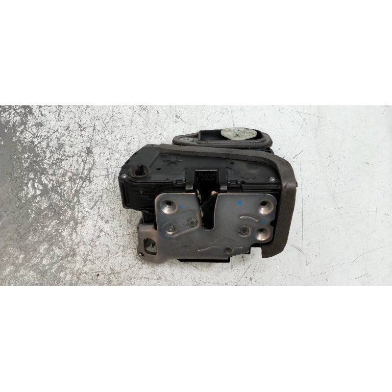 Recambio de motor cierre centralizado trasero derecho para opel astra k lim. 5türig 1.6 cdti dpf referencia OEM IAM 13507136  