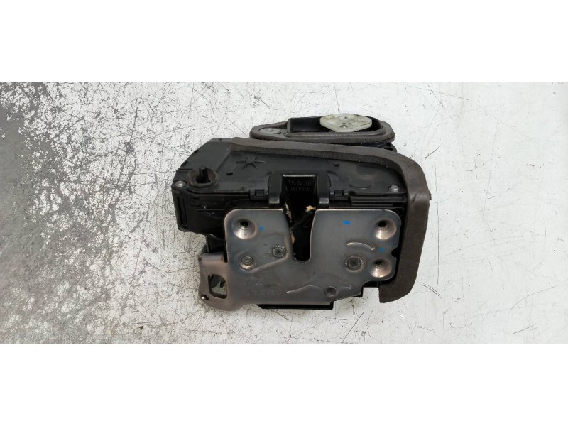Recambio de motor cierre centralizado trasero derecho para opel astra k lim. 5türig 1.6 cdti dpf referencia OEM IAM 13507136  